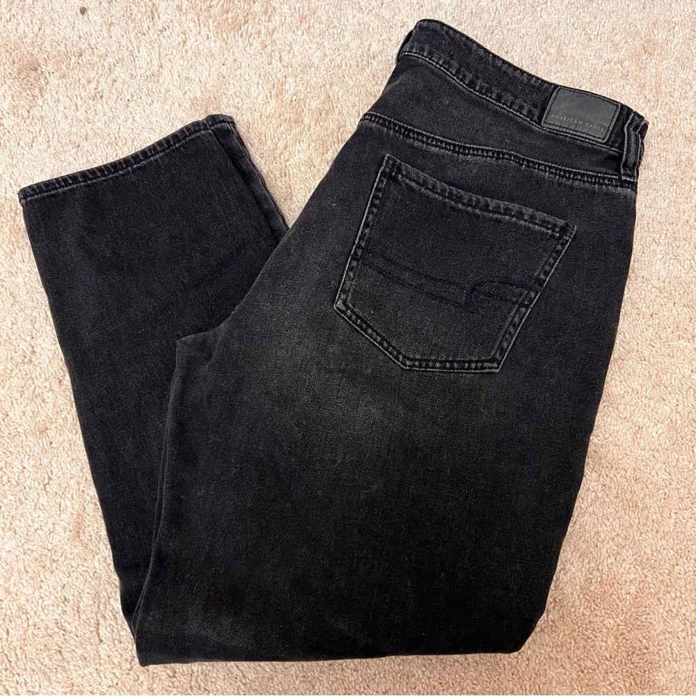 American Eagle high rise Tomgirl jeans